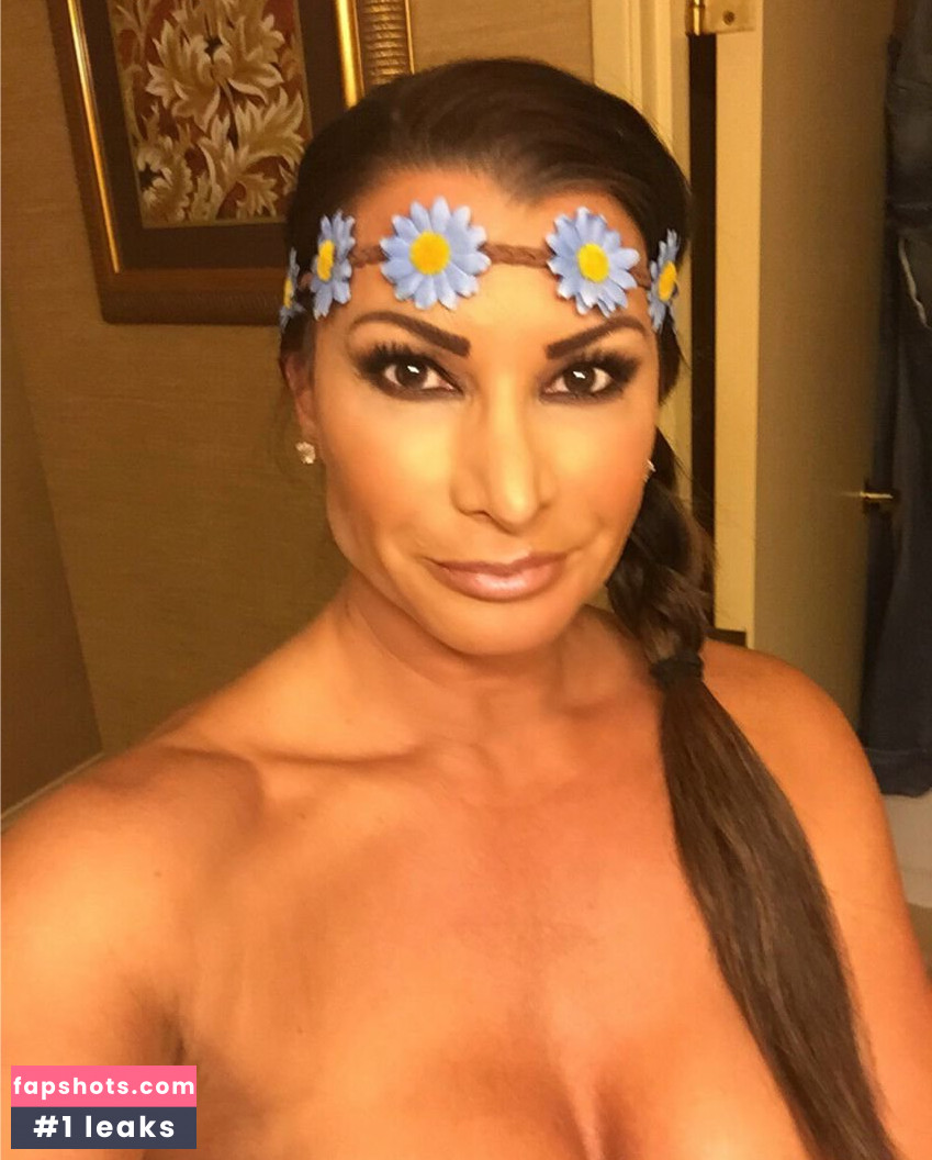 Lisa Marie Varon gallery photo #92