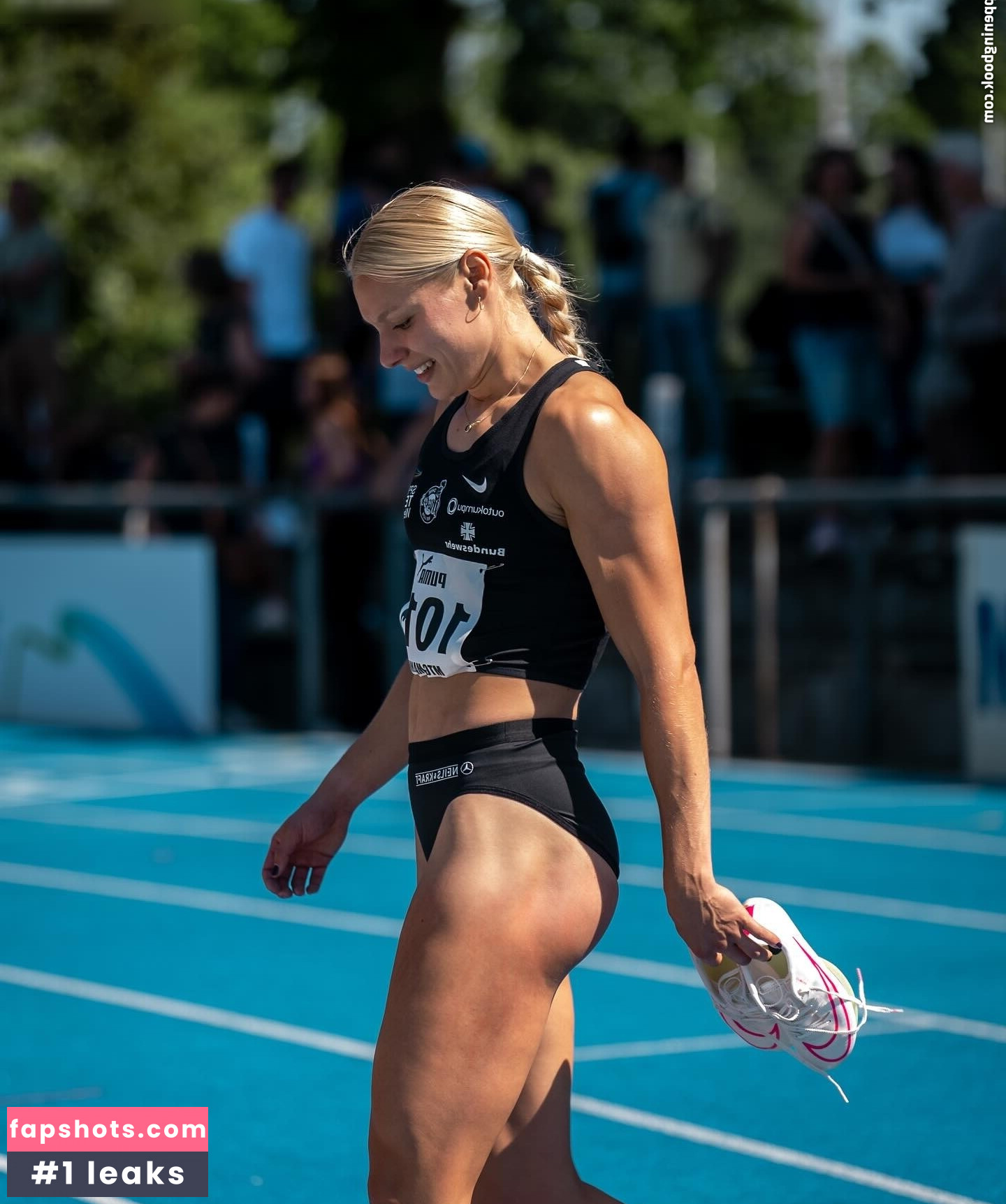 Lisa Mayer gallery photo #7