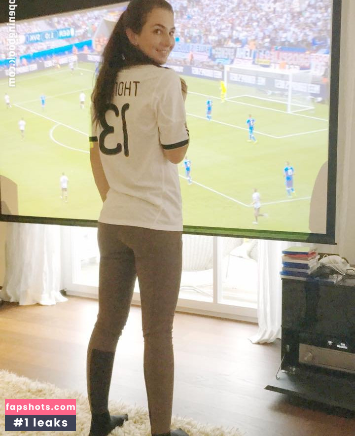 Lisa Mueller Filtración Desnuda OnlyFans Foto #3 - Fapshots