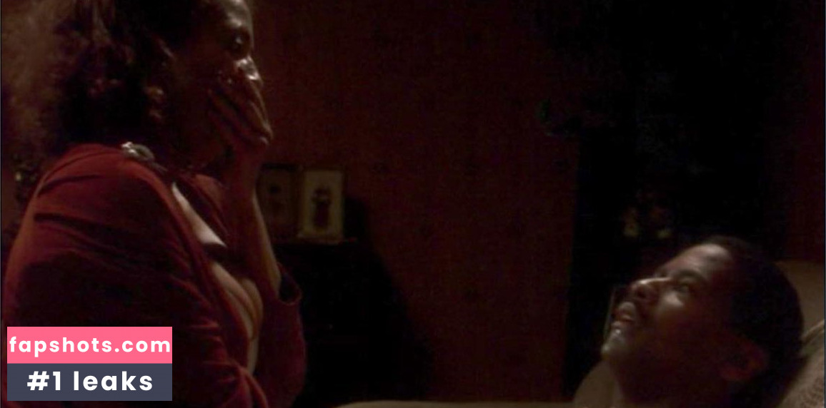 Lisa Nicole Carson gallery photo #2