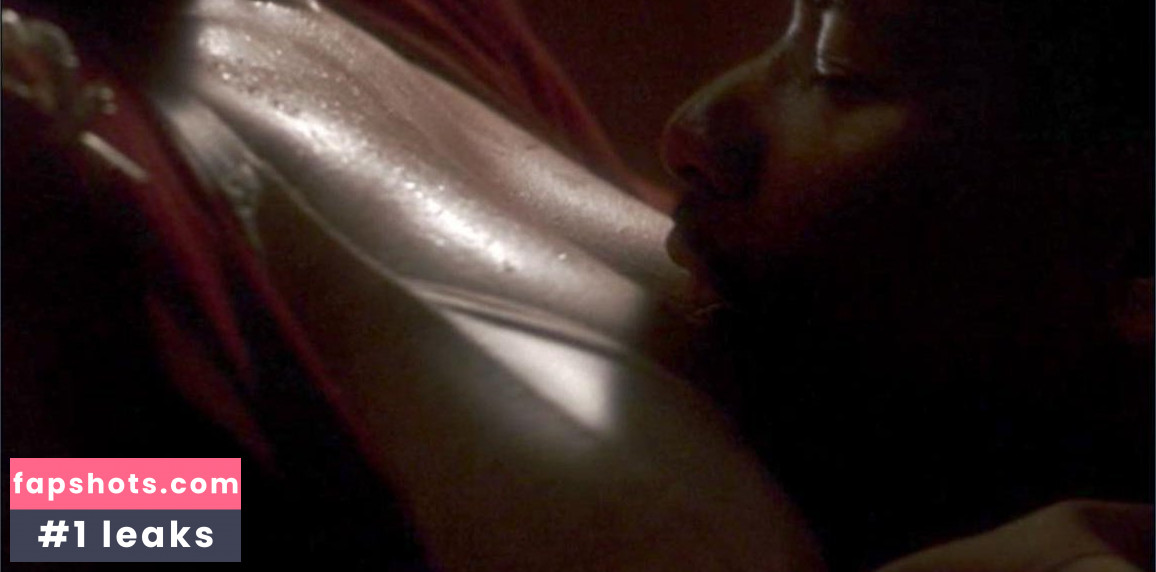 Lisa Nicole Carson gallery photo #3