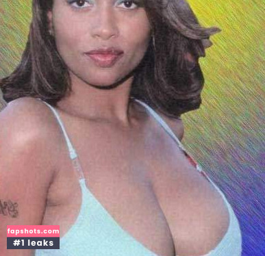 Lisa Nicole Carson gallery photo #8