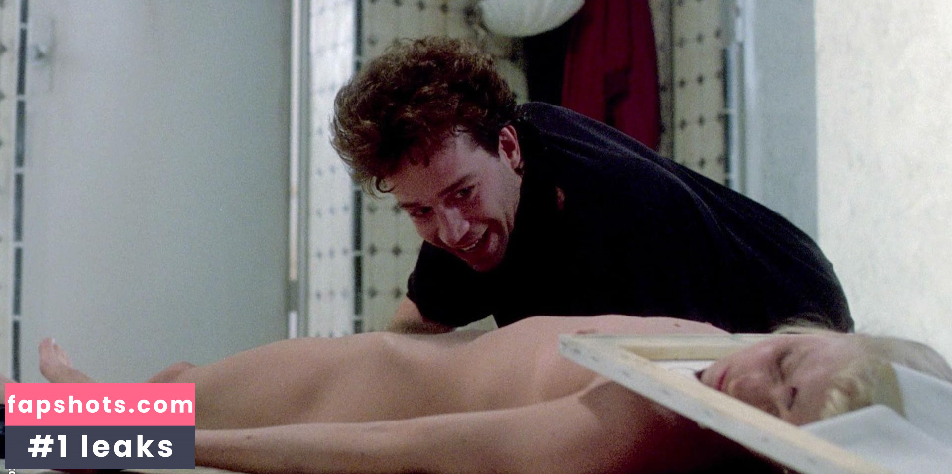 Lisa Niemi gallery photo #7