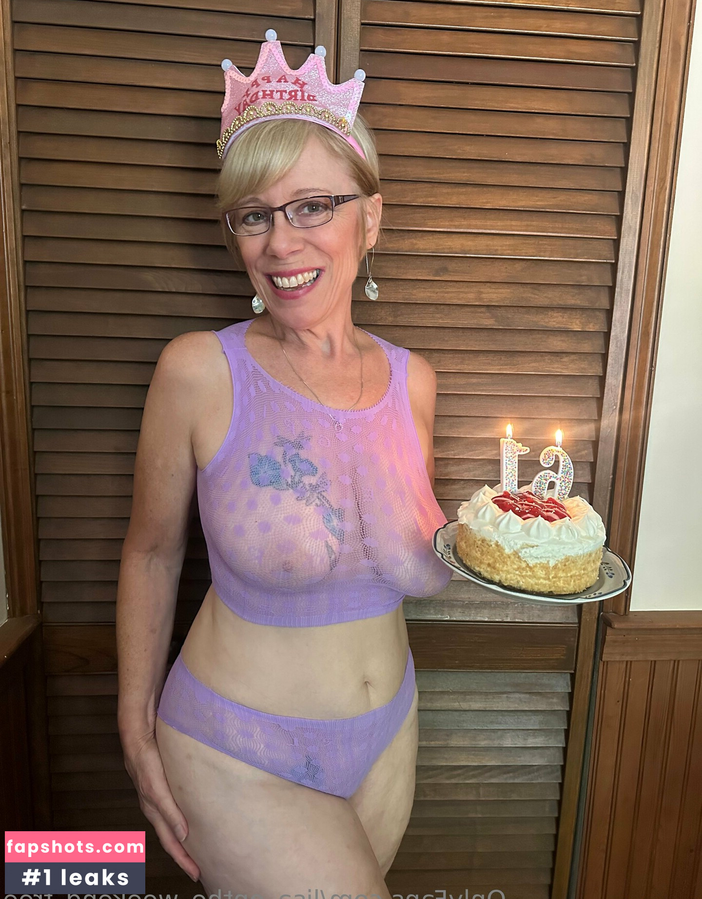 lisa_onthe_weekend_free gallery photo #34