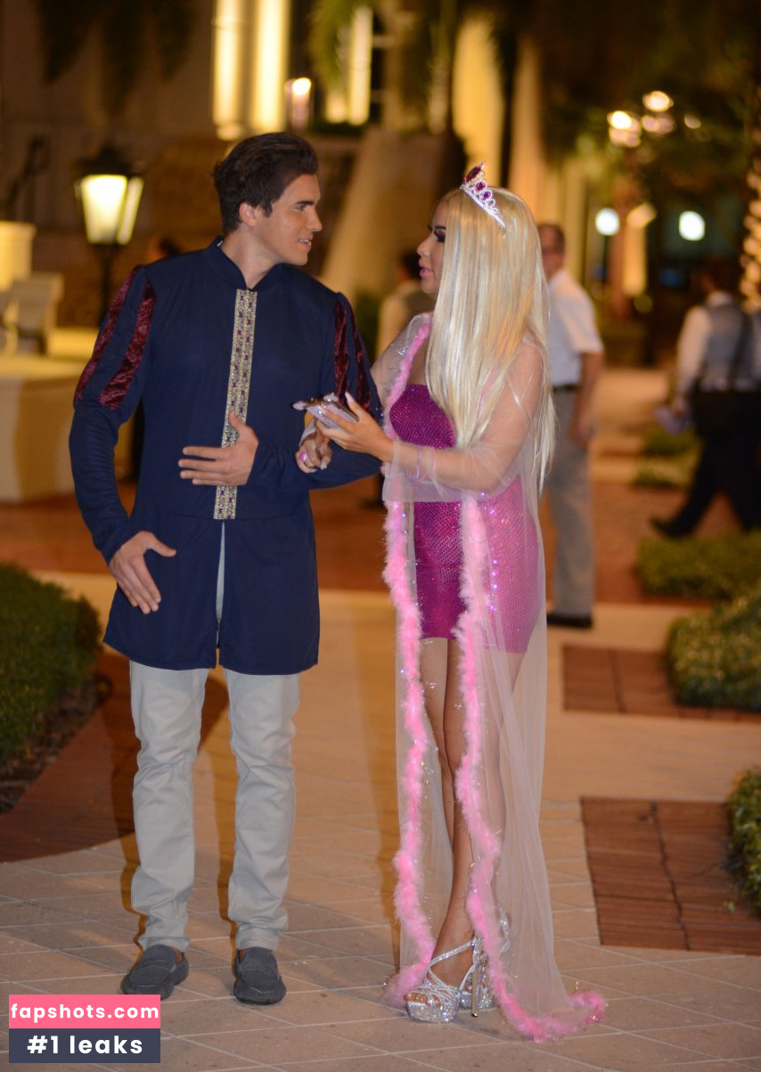 Lisa Opie gallery photo #602