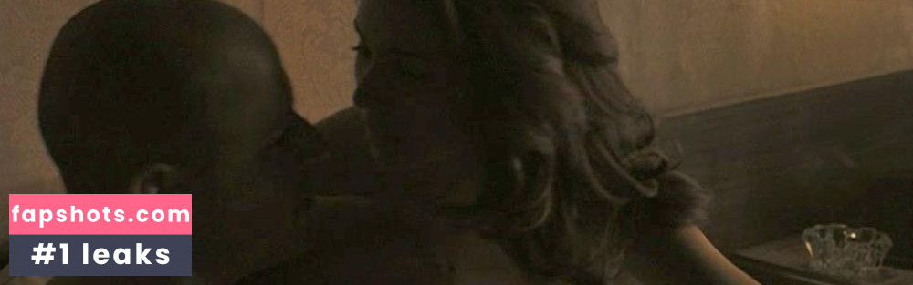 Lisa Ray gallery photo #3