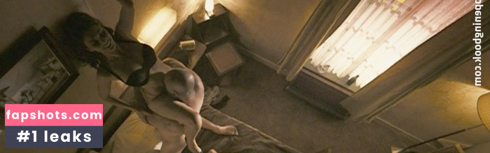 Lisa Ray gallery photo #5