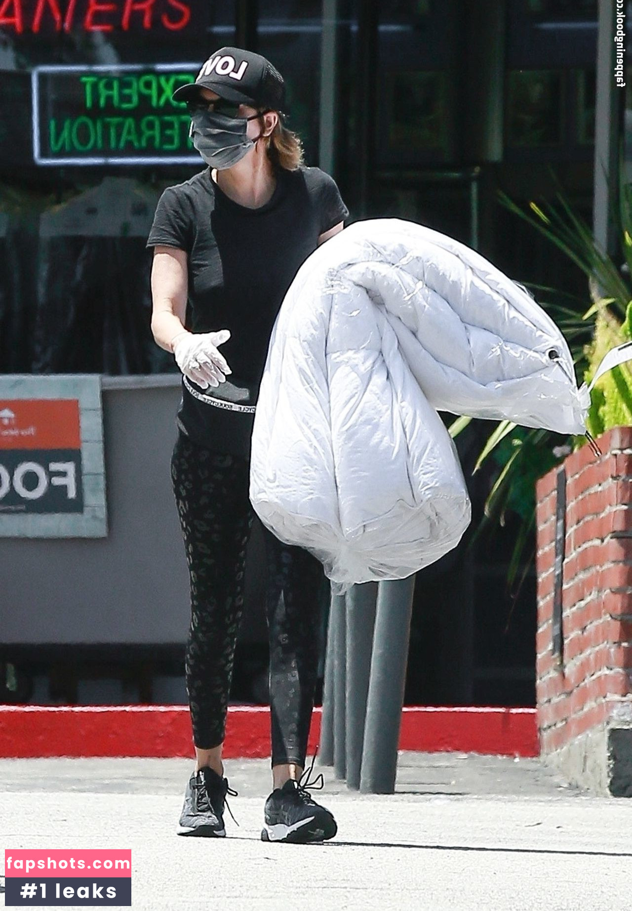 Lisa Rinna Filtración Desnuda OnlyFans Foto #168 - Fapshots