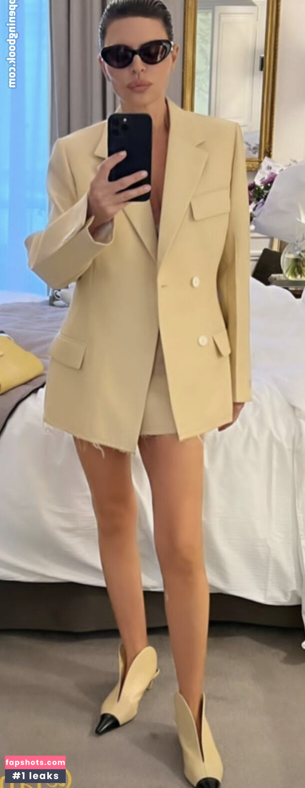 Lisa Rinna Nude Leaks OnlyFans Photos #74 - Fapshots