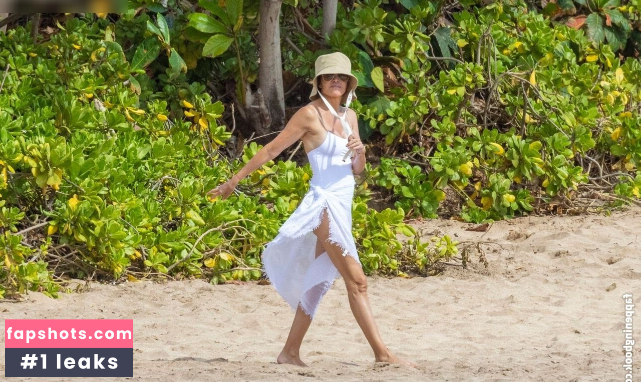 Lisa Rinna Nude Leaks OnlyFans Photos #9 - Fapshots