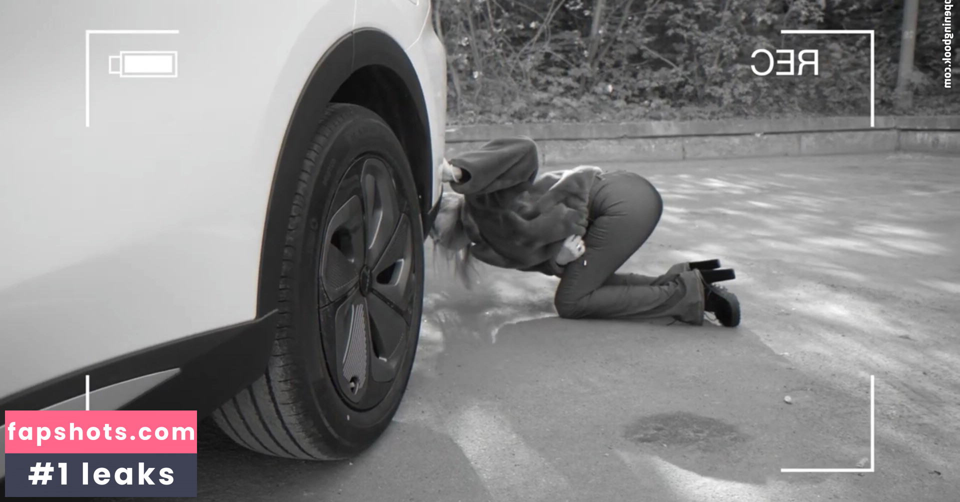 Lisa Rulit gallery photo #11