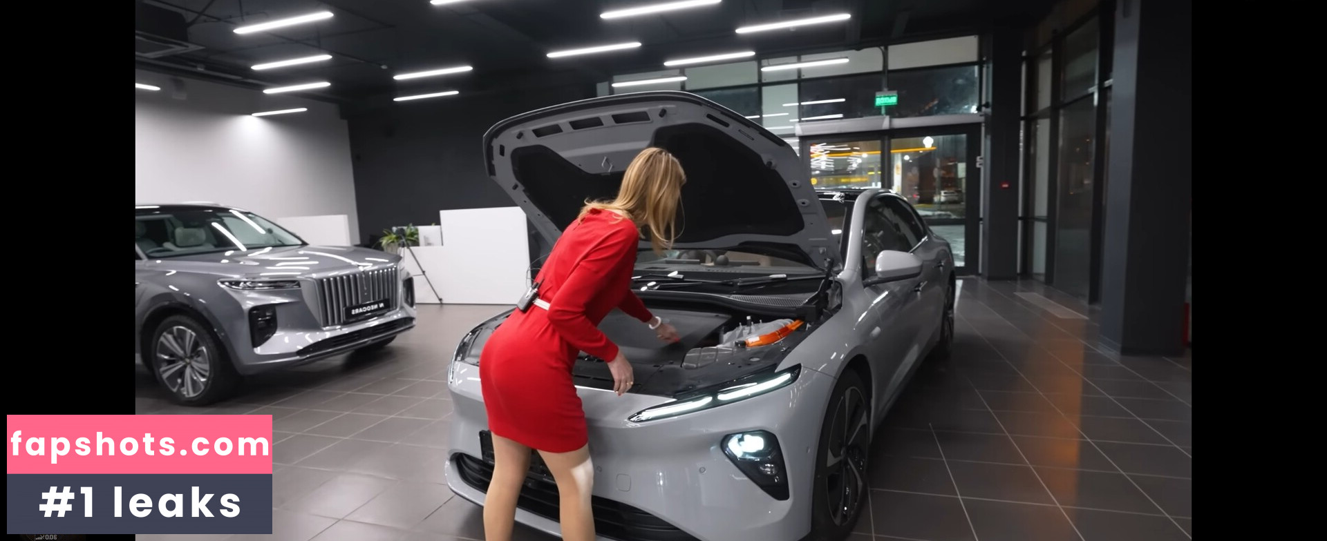 Lisa Rulit gallery photo #28