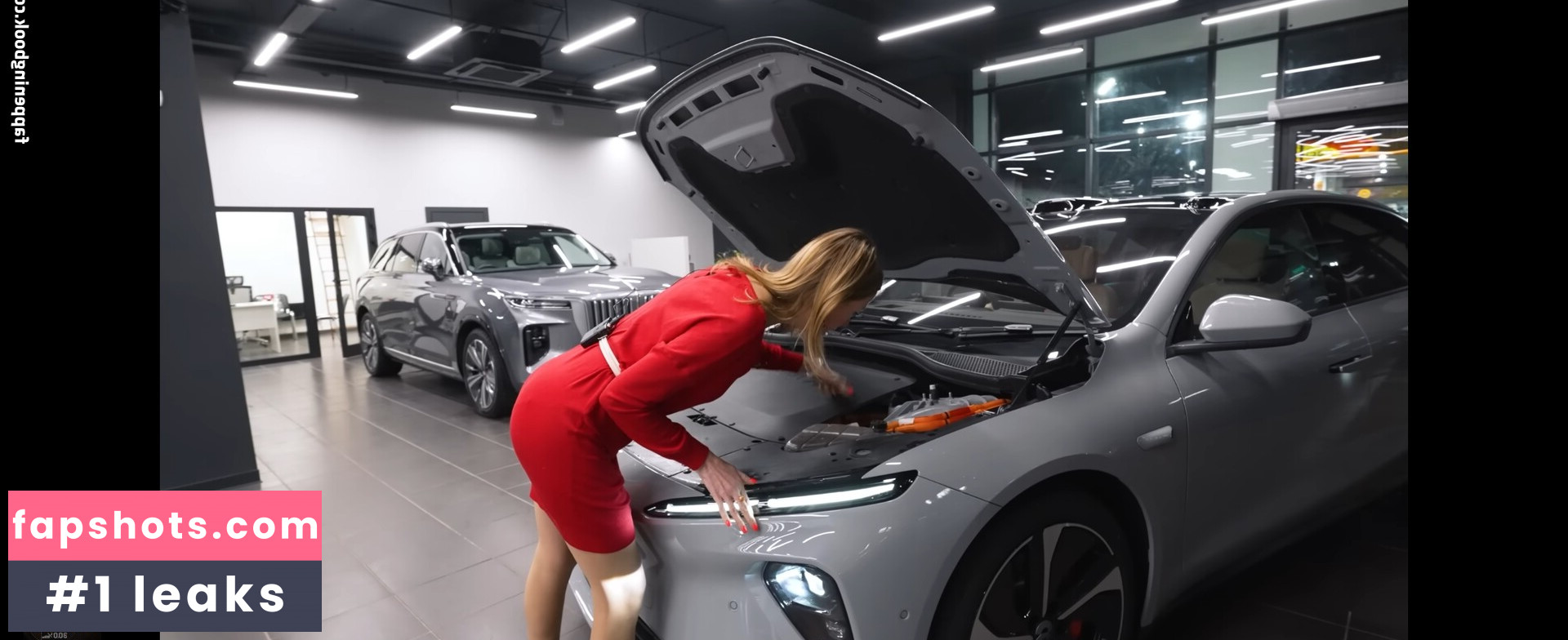 Lisa Rulit gallery photo #29