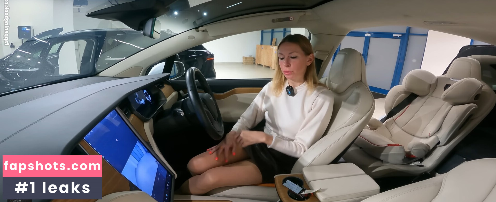 Lisa Rulit gallery photo #30