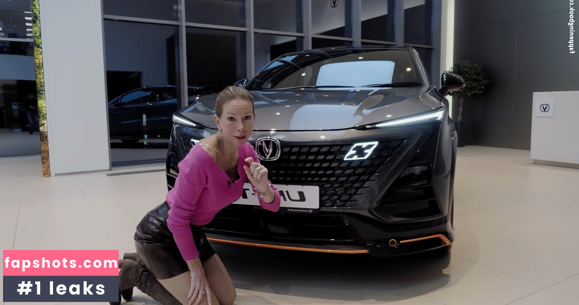 Lisa Rulit gallery photo #33