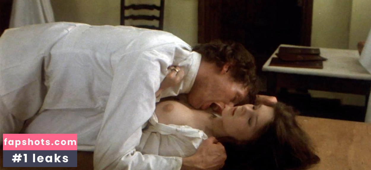 Lisa Vanderpump gallery photo #4