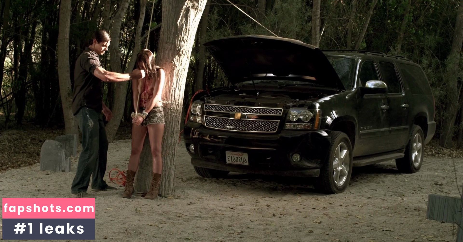 Lisa Younger gallery photo #4