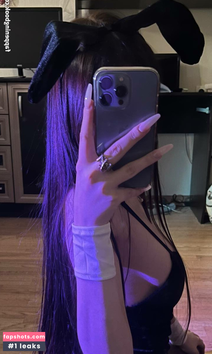 Lisakiss Nude Leaks OnlyFans Photos #3 - LeakJerk