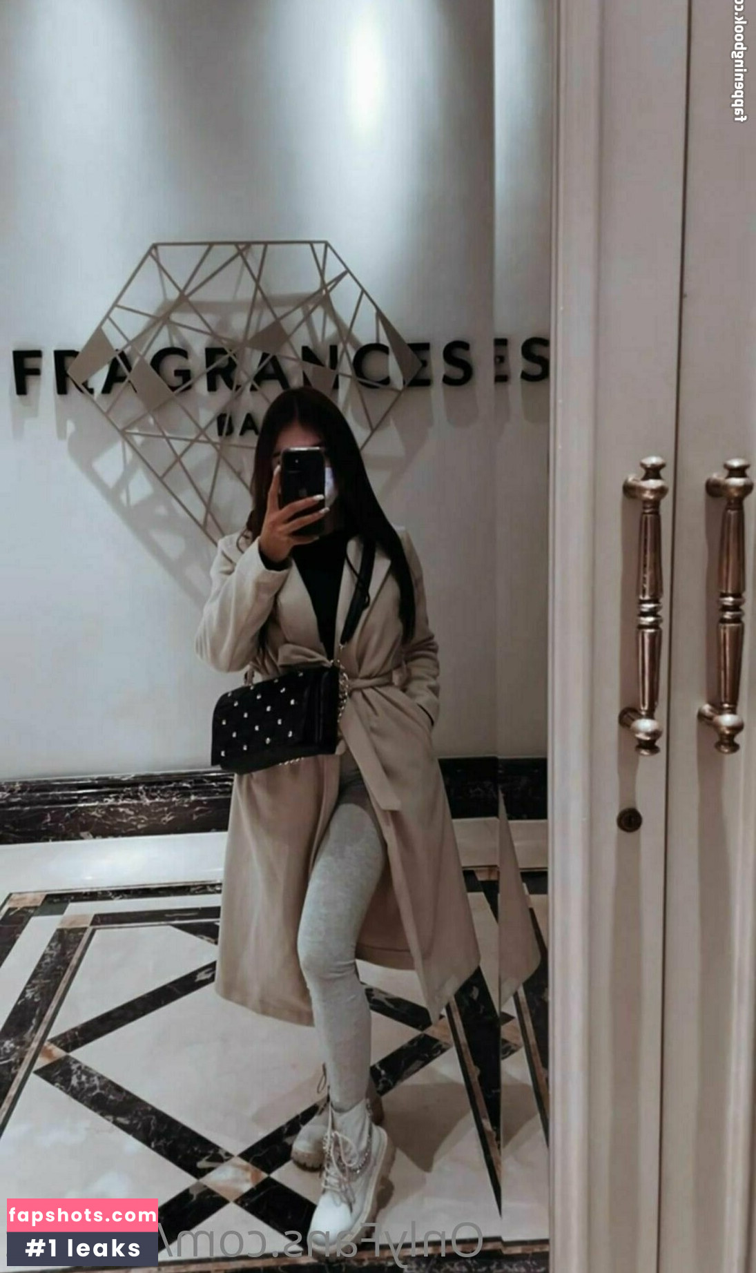 lisasait gallery photo #4