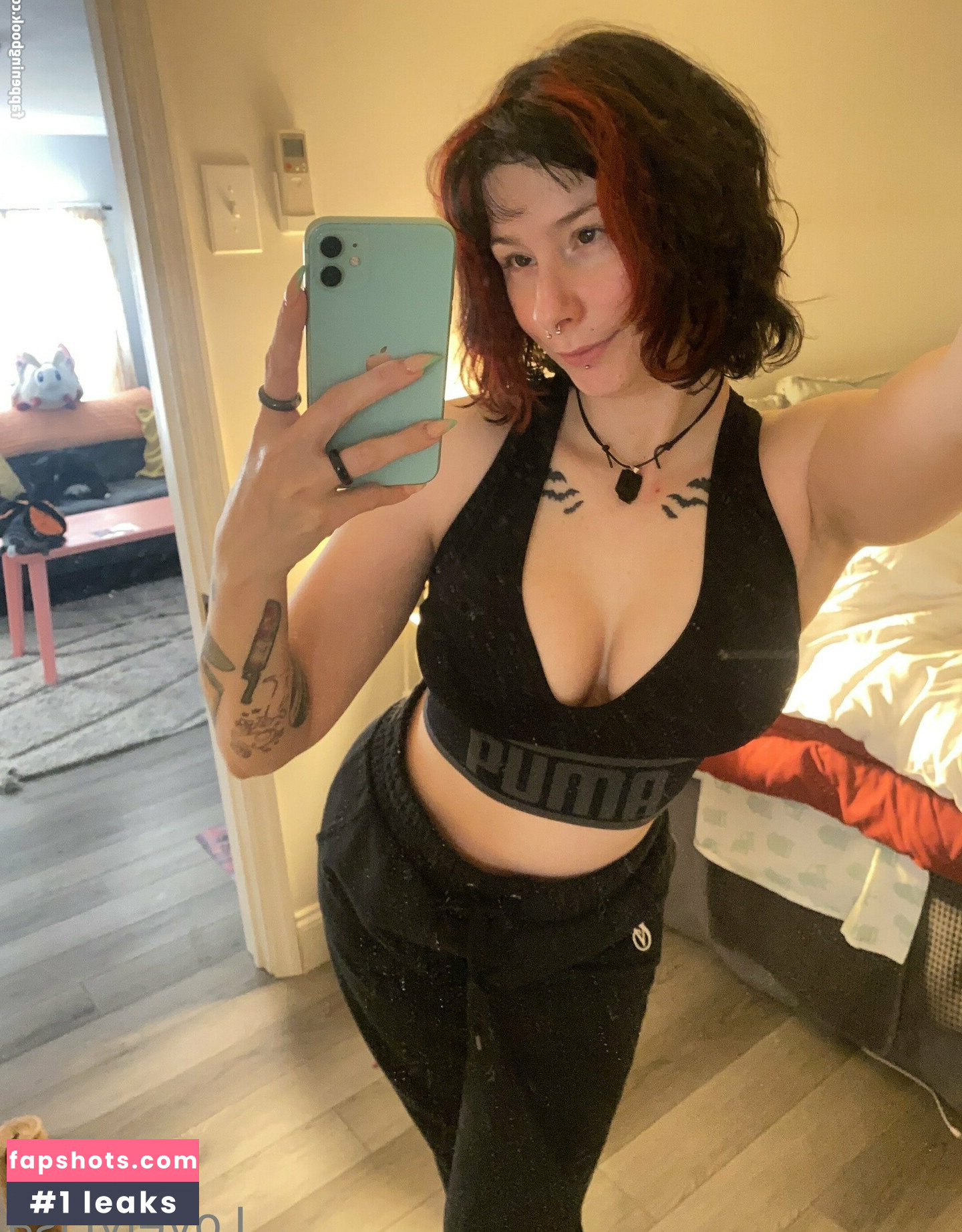 lisasayshello gallery photo #2