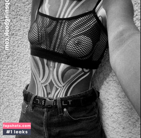 Lisbeth Mueller gallery photo #2