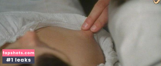 Lise Danvers gallery photo #5