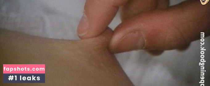 Lise Danvers gallery photo #6