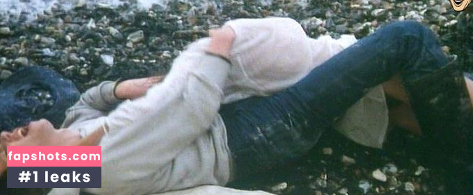 Lise Danvers gallery photo #8