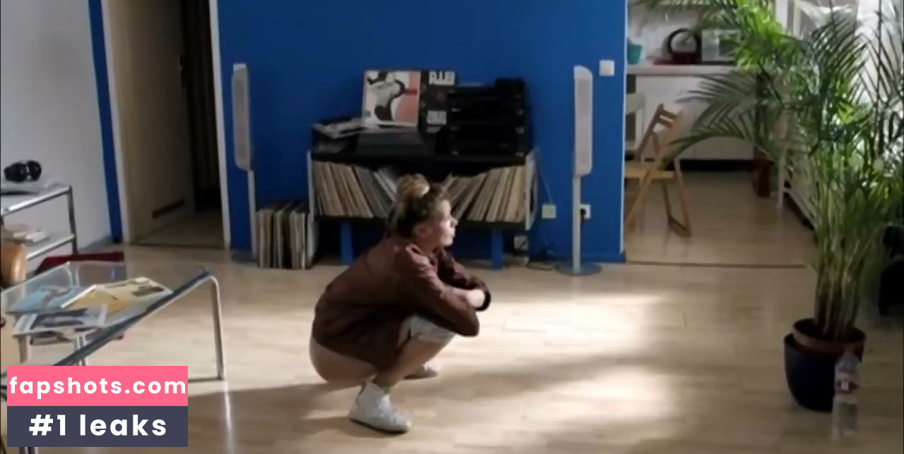 Lise Wolle gallery photo #13