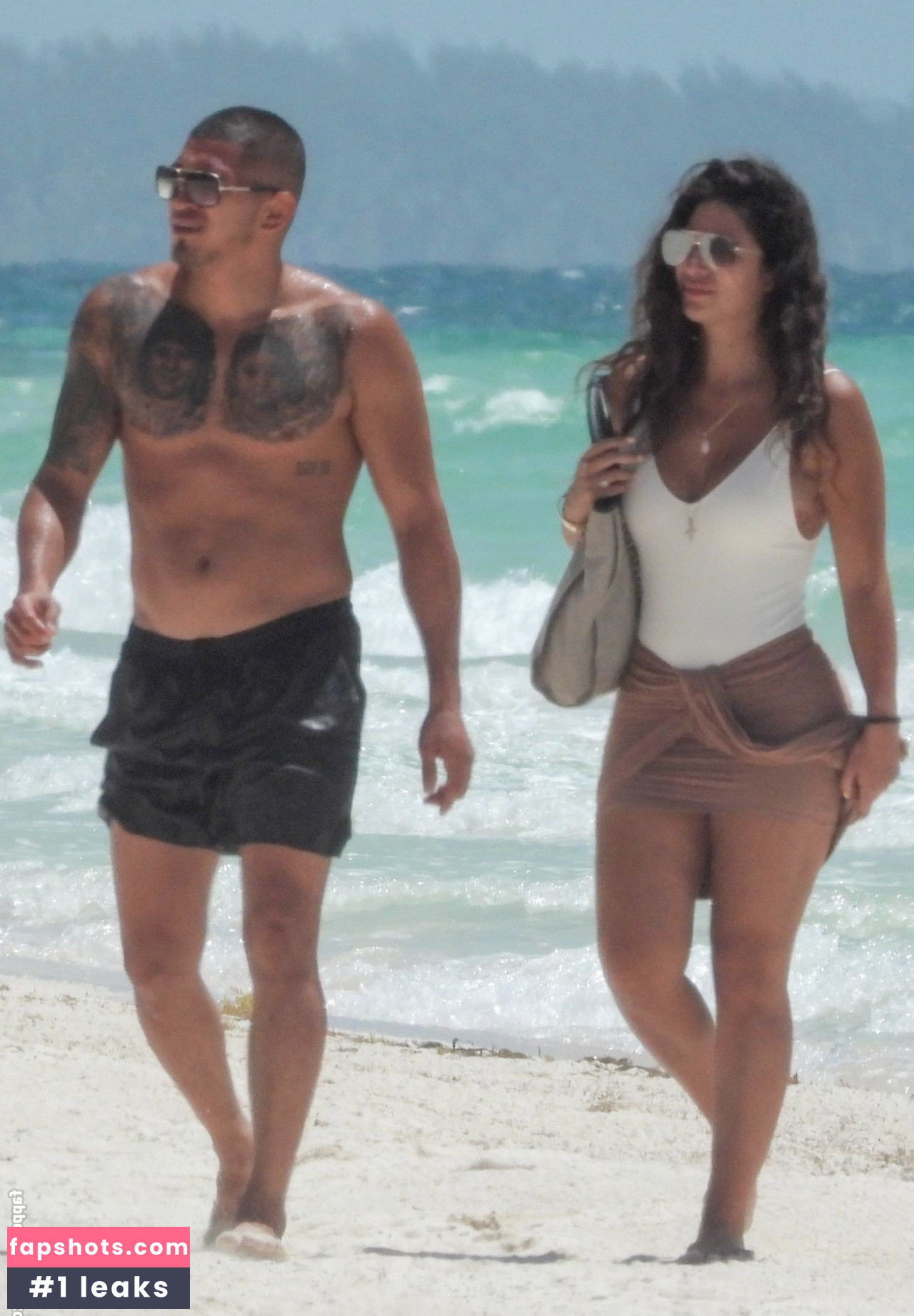 Lisette Gadzuric gallery photo #24