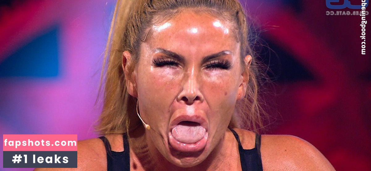 Lisha Savage gallery photo #5