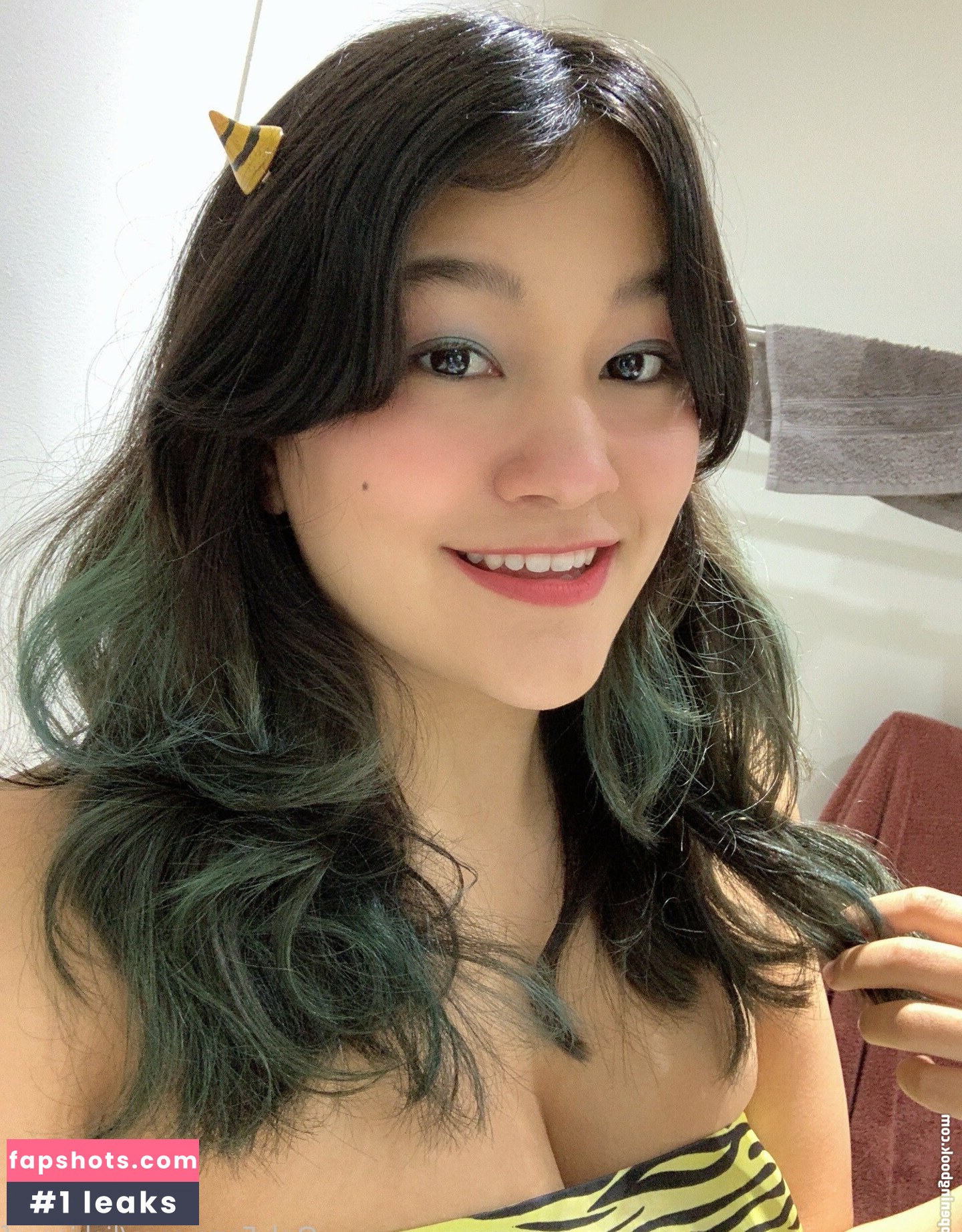 liskissesf gallery photo #18