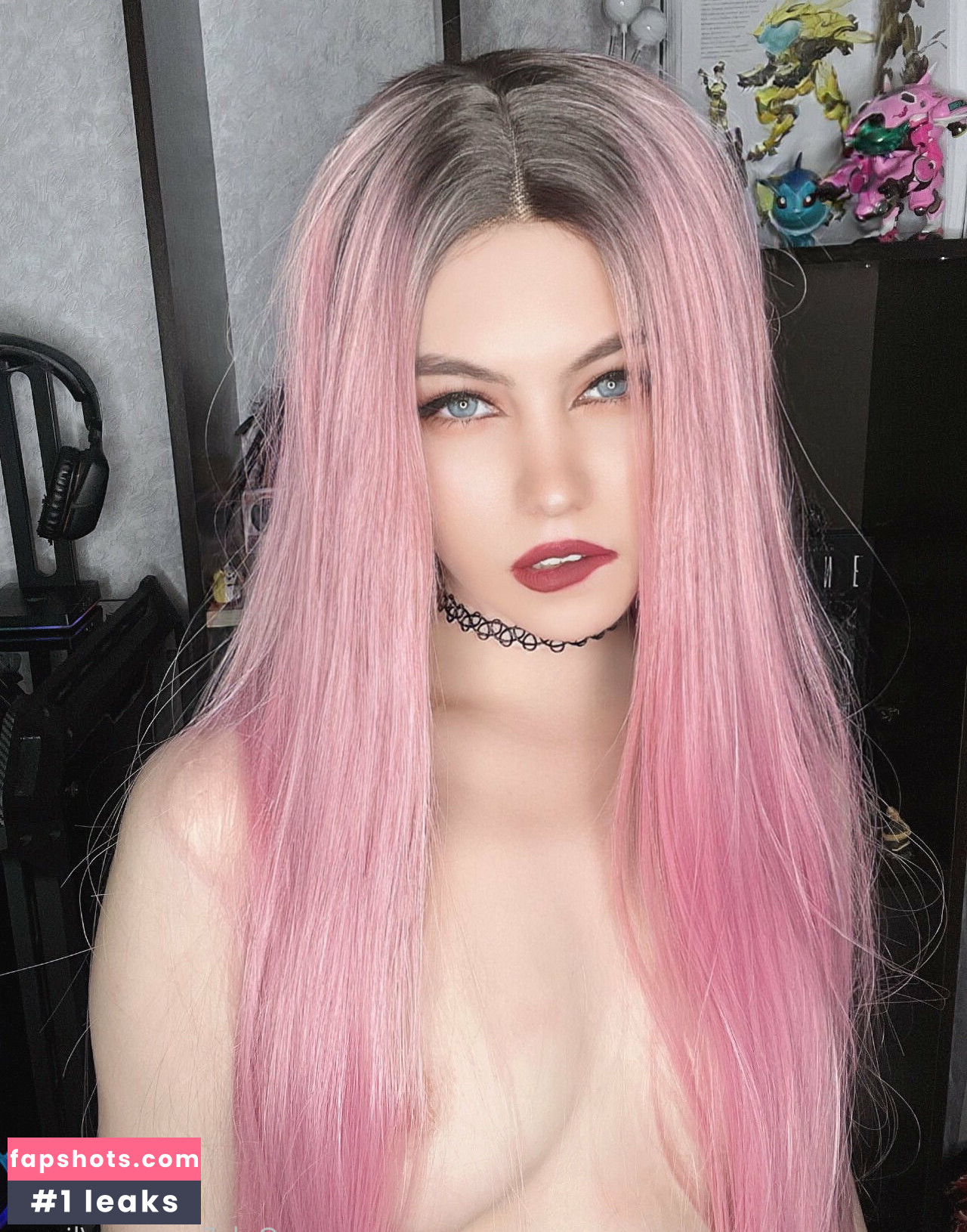 Lisyanfox nude babe gallery