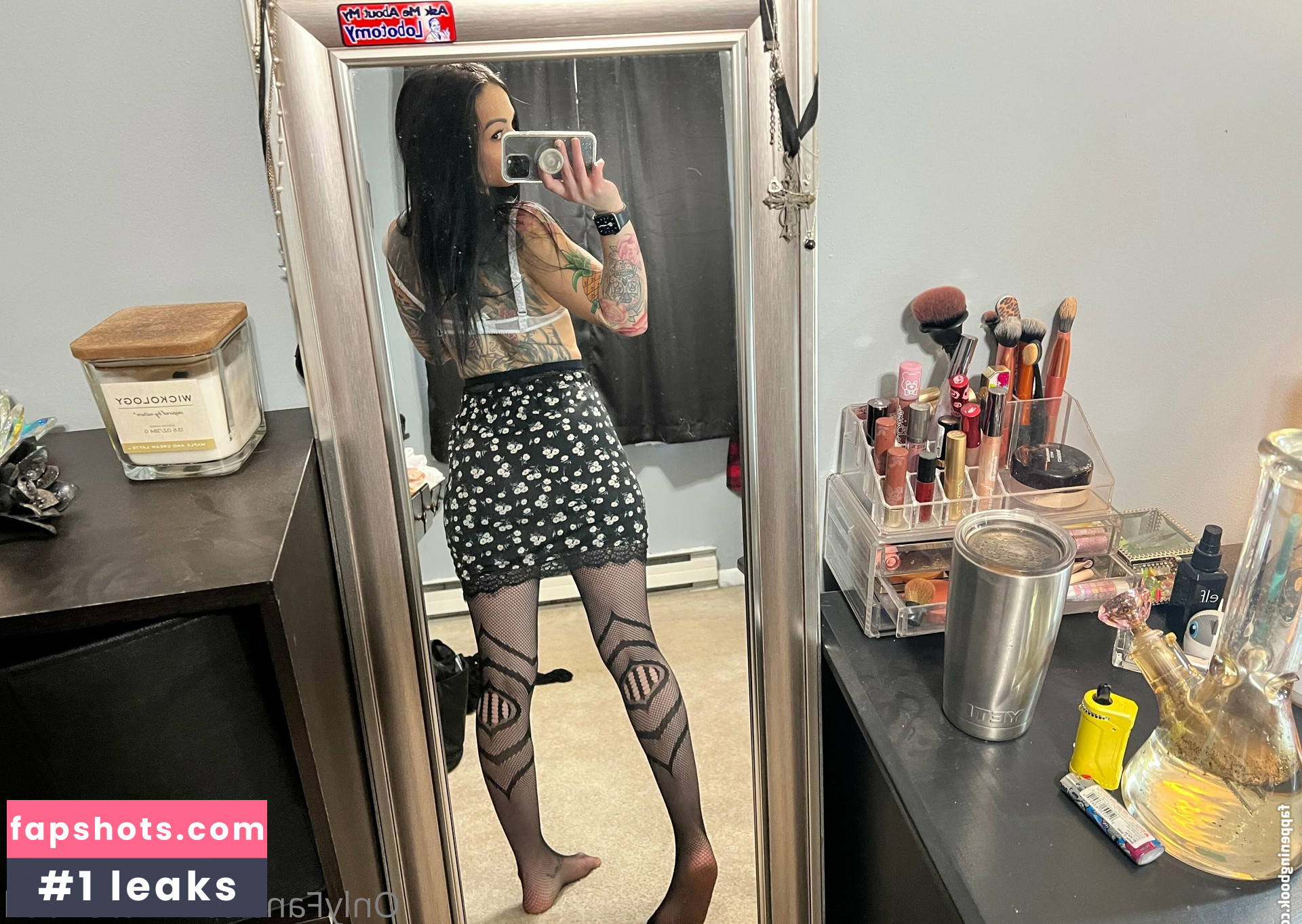 Little Doll gallery photo #33