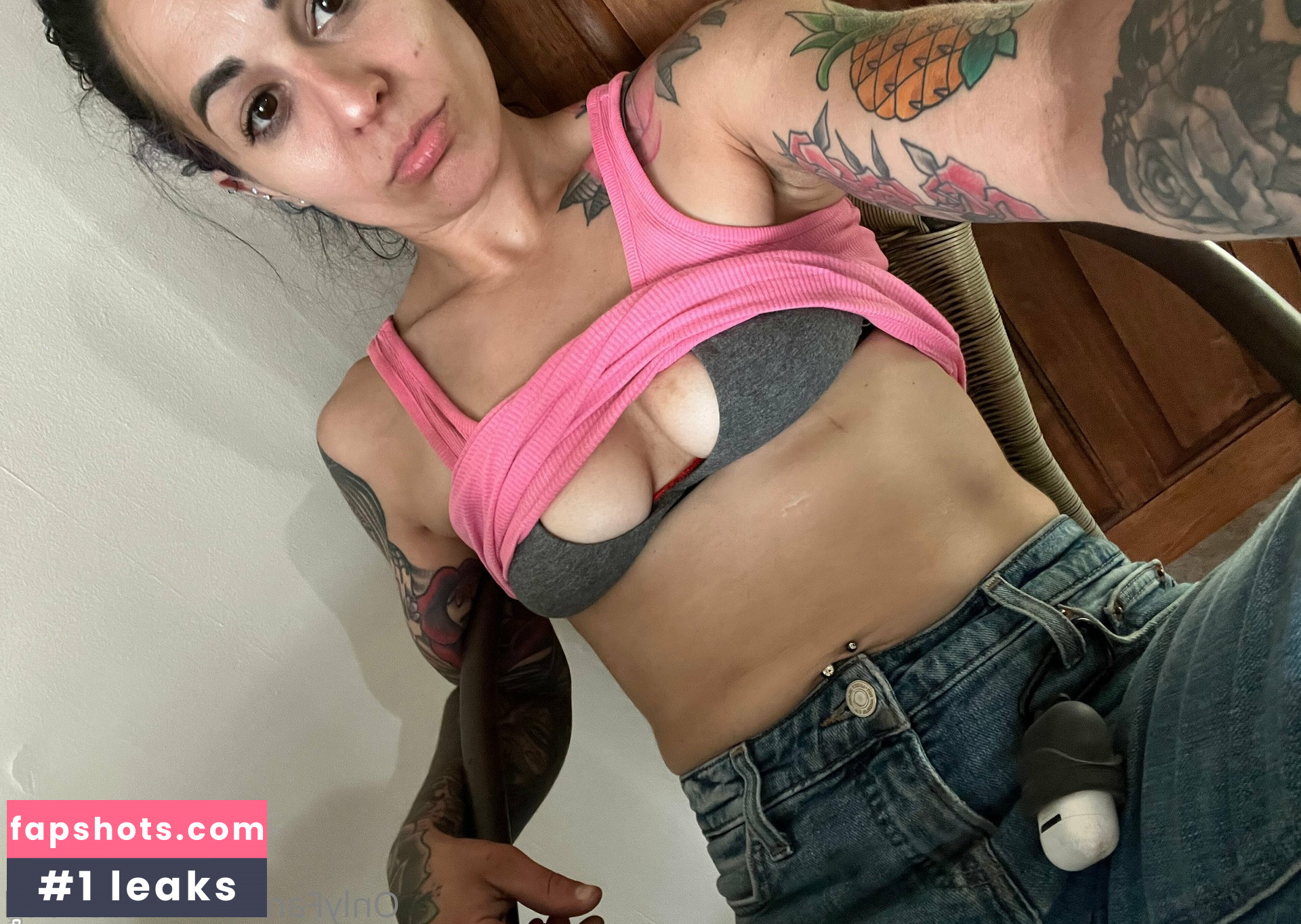 Little Doll gallery photo #8