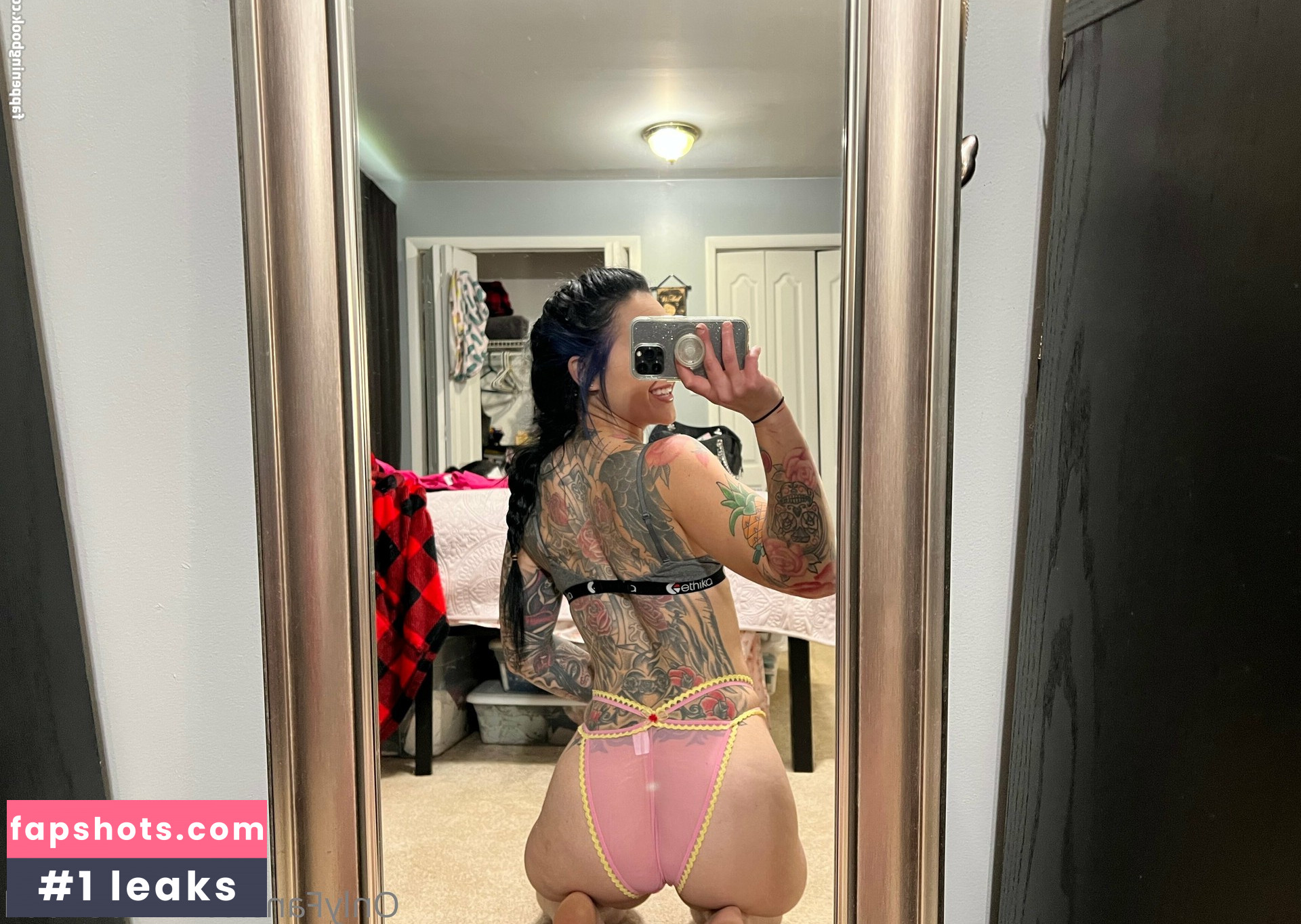 Little Doll gallery photo #9