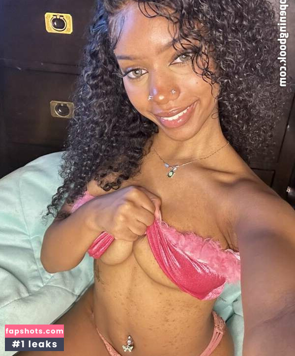 Little Lina gallery photo #4