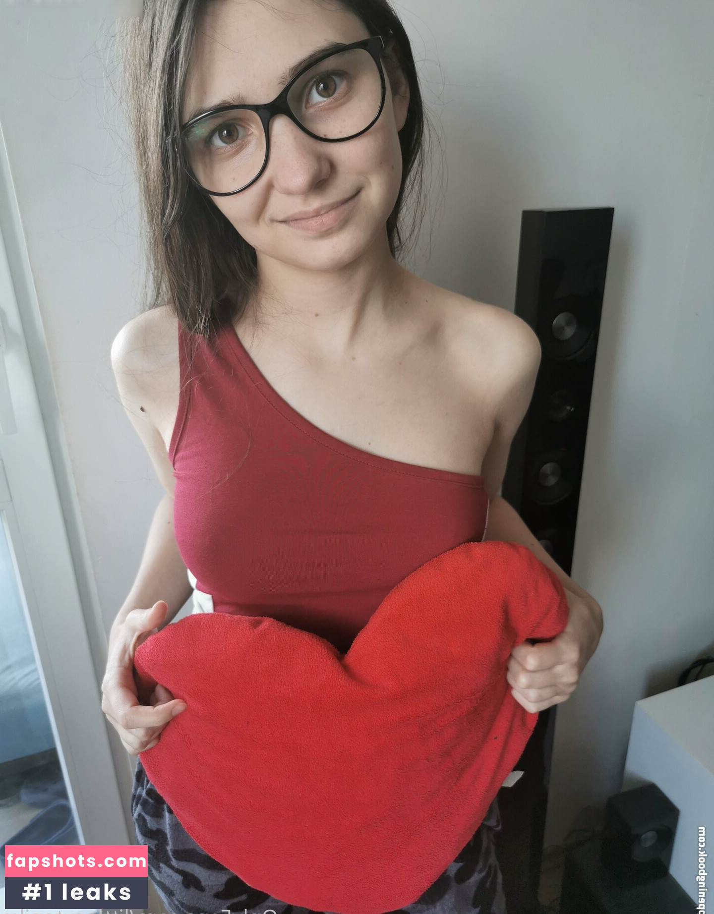 Little Nika aka littlecutenika gallery photo #19