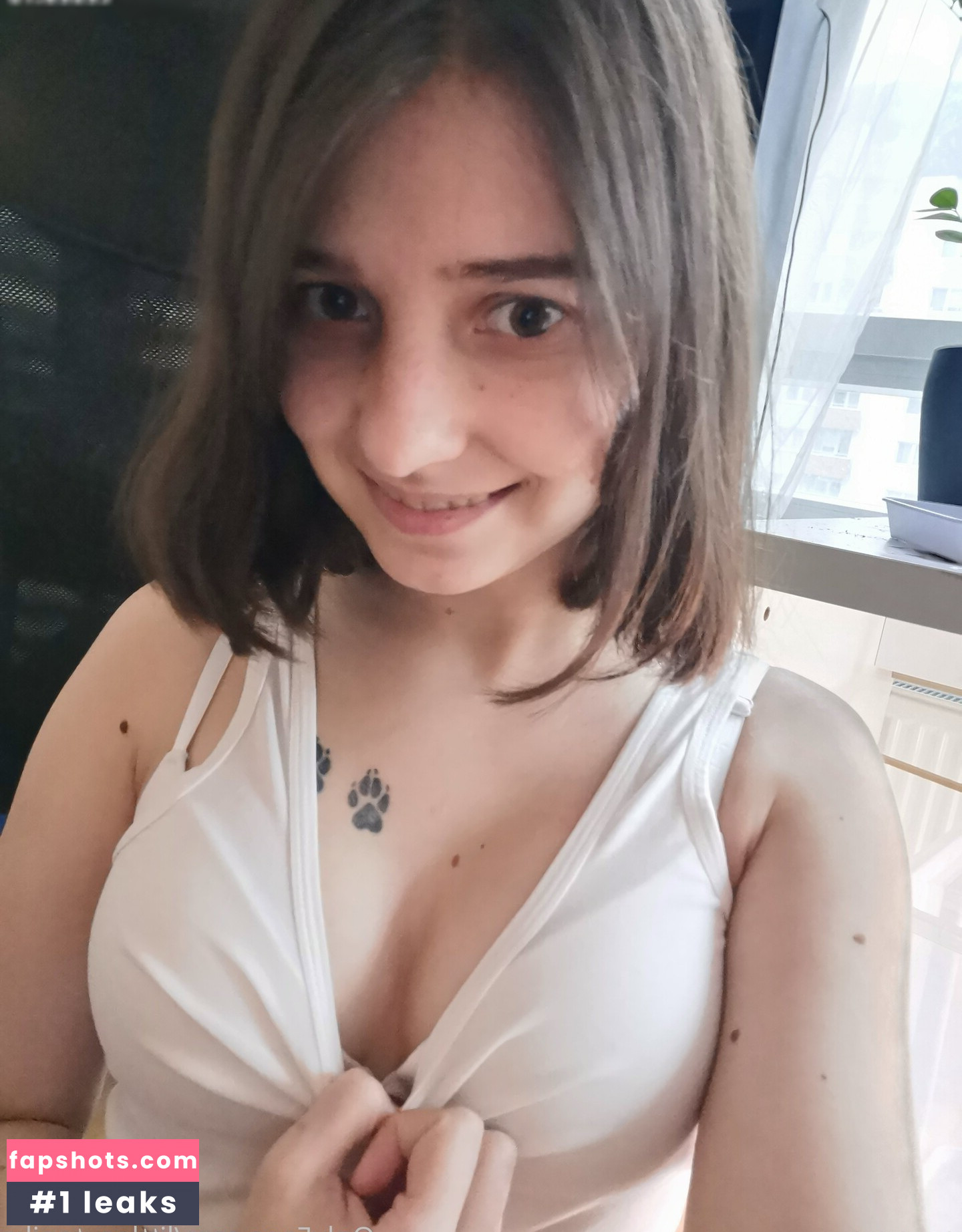 Little Nika aka littlecutenika gallery photo #185