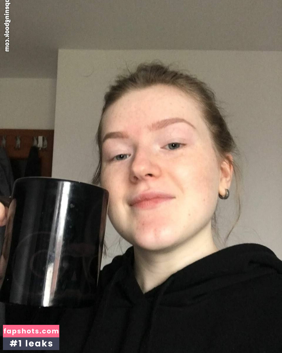 little_wendy gallery photo #17