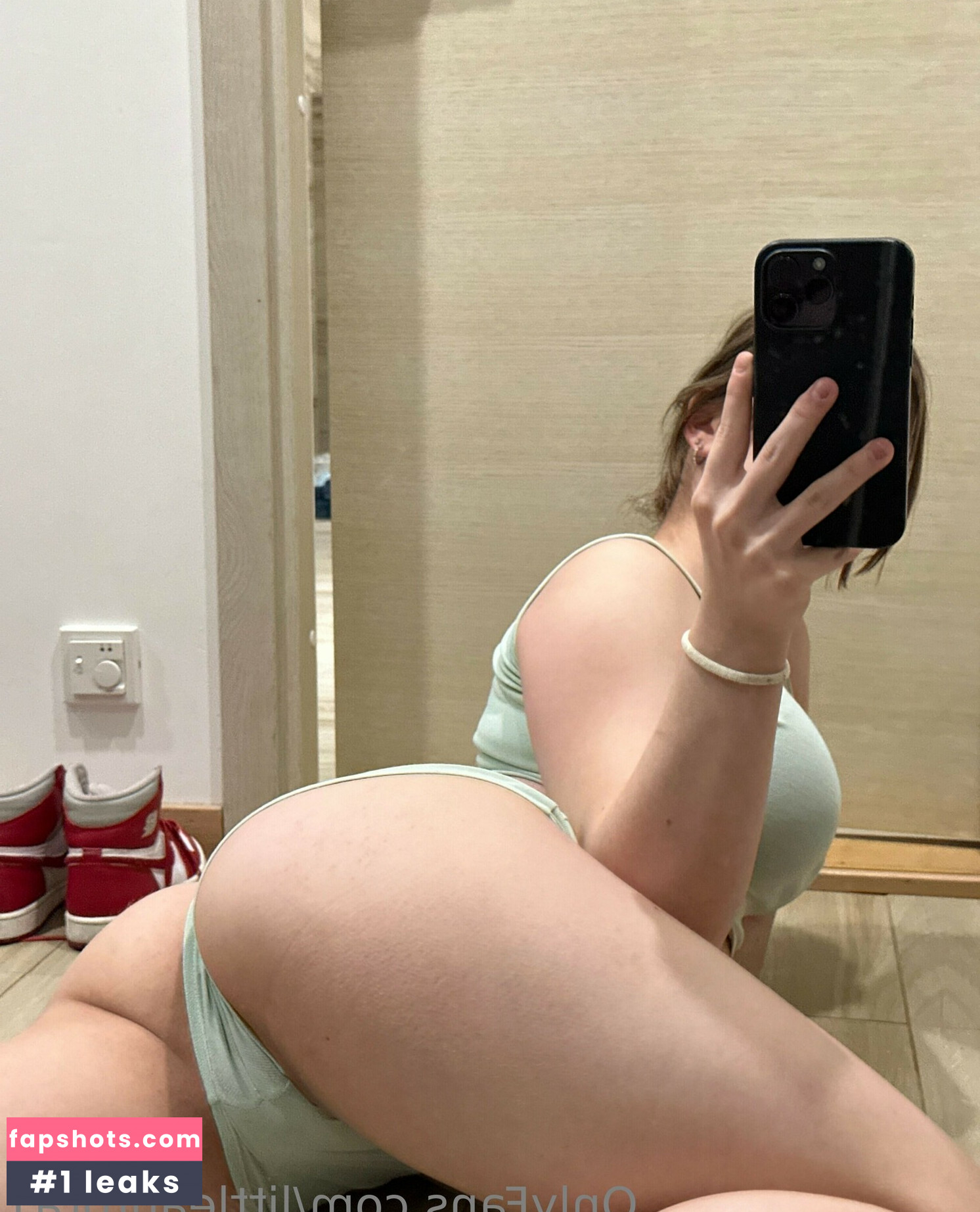 littleaurora gallery photo #3