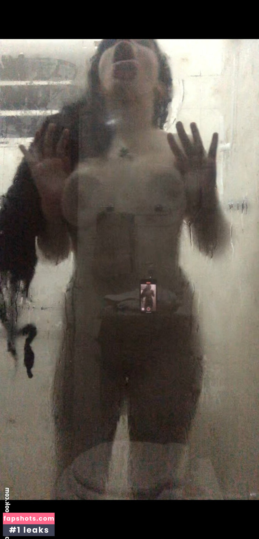 LittleBatIluvlittlebat gallery photo #2