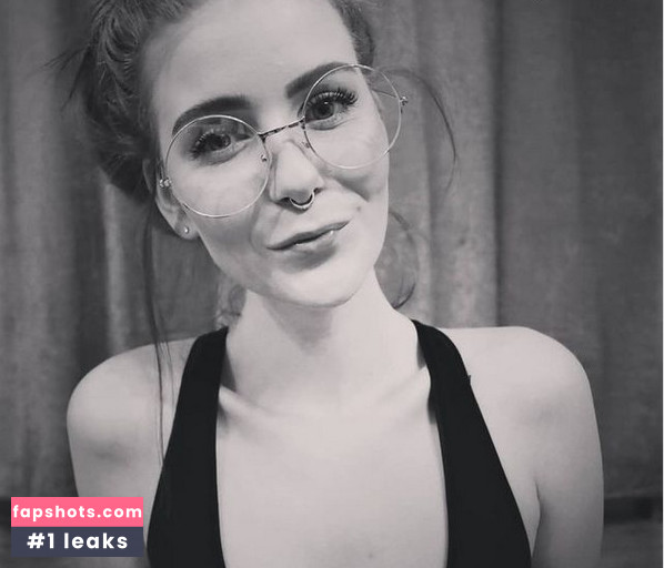 LittleBee Filtración Desnuda OnlyFans Foto #62 - Fapshots