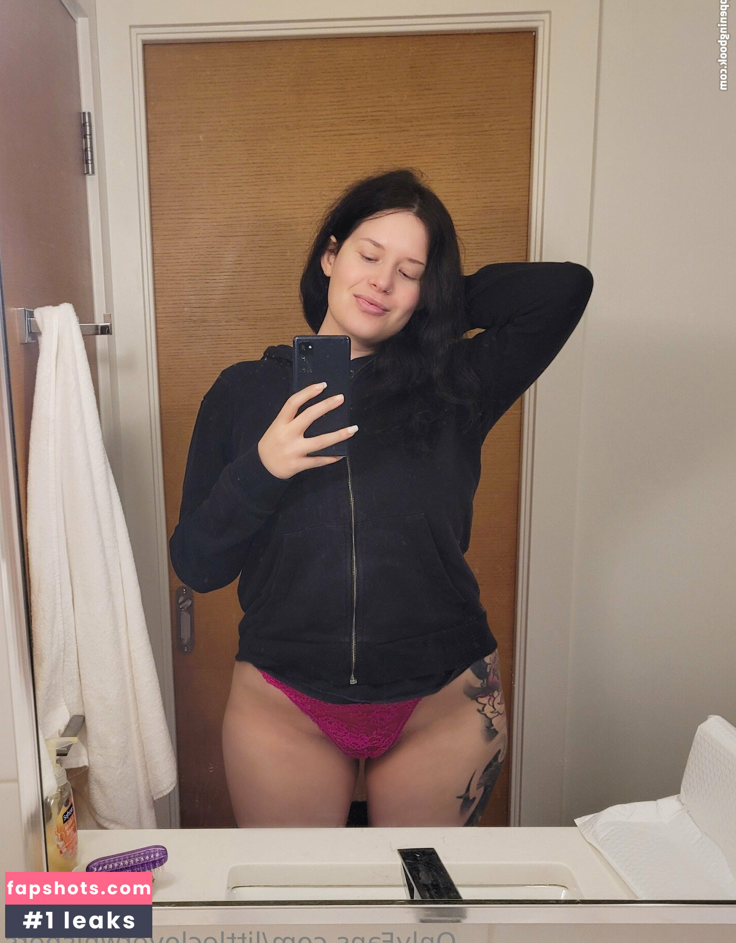 littlecloverwhispers gallery photo #5