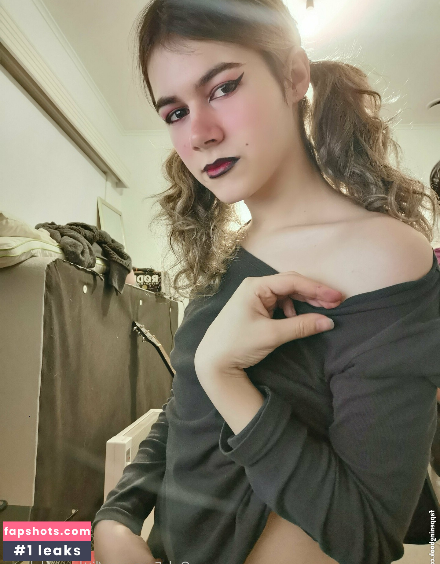 LittleMapleBerry gallery photo #30