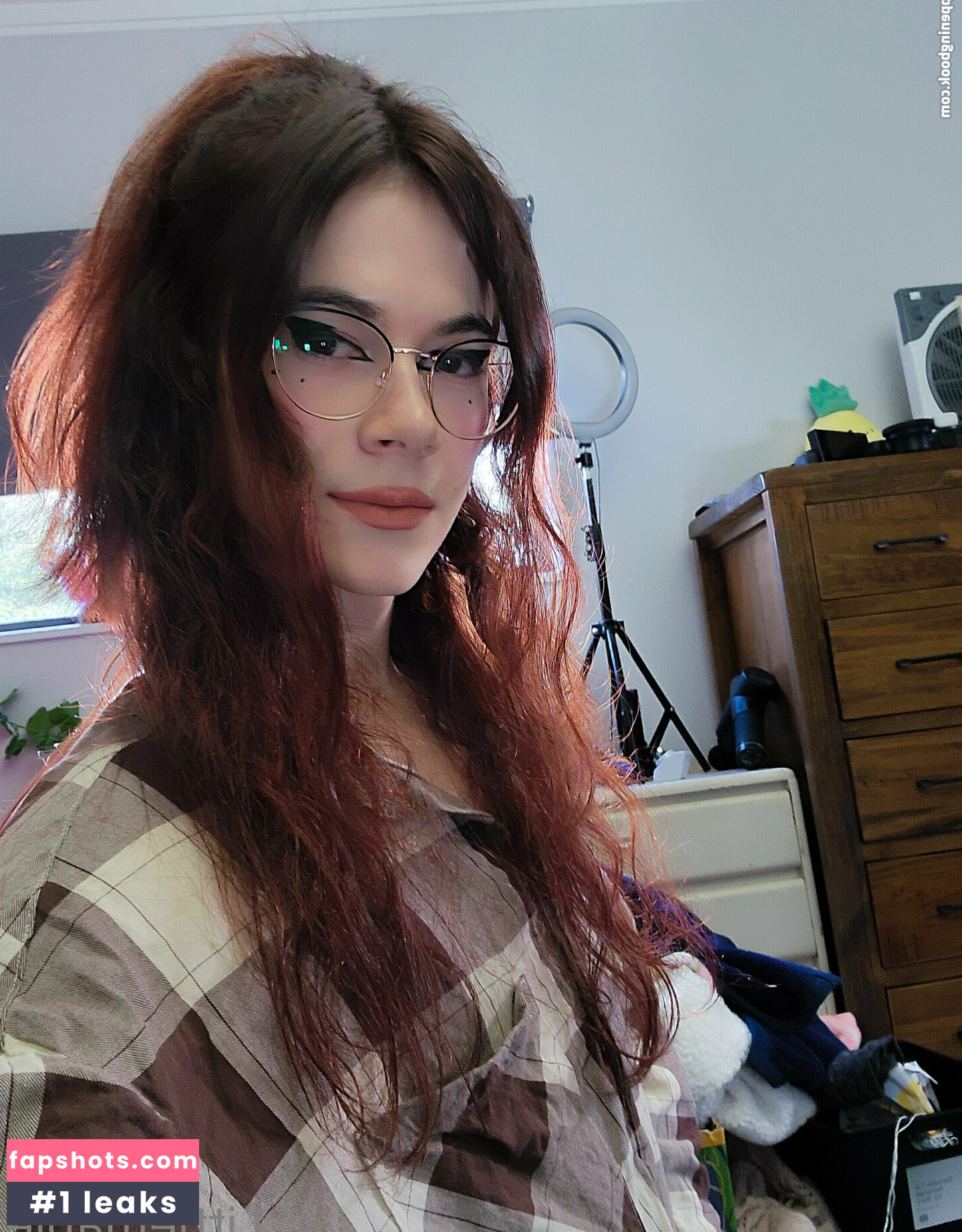 LittleMapleBerry gallery photo #5