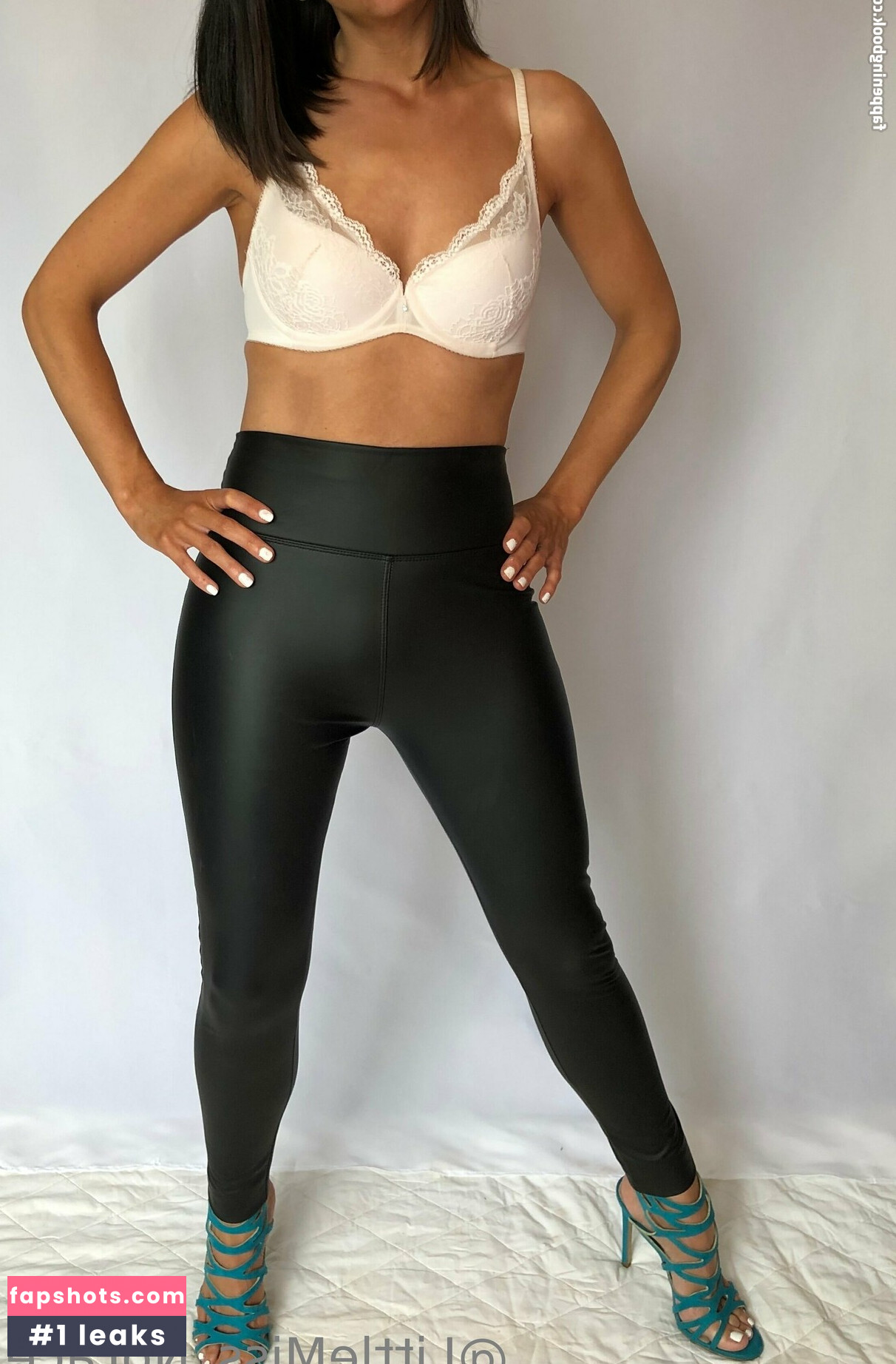 littlemiss_noface gallery photo #11