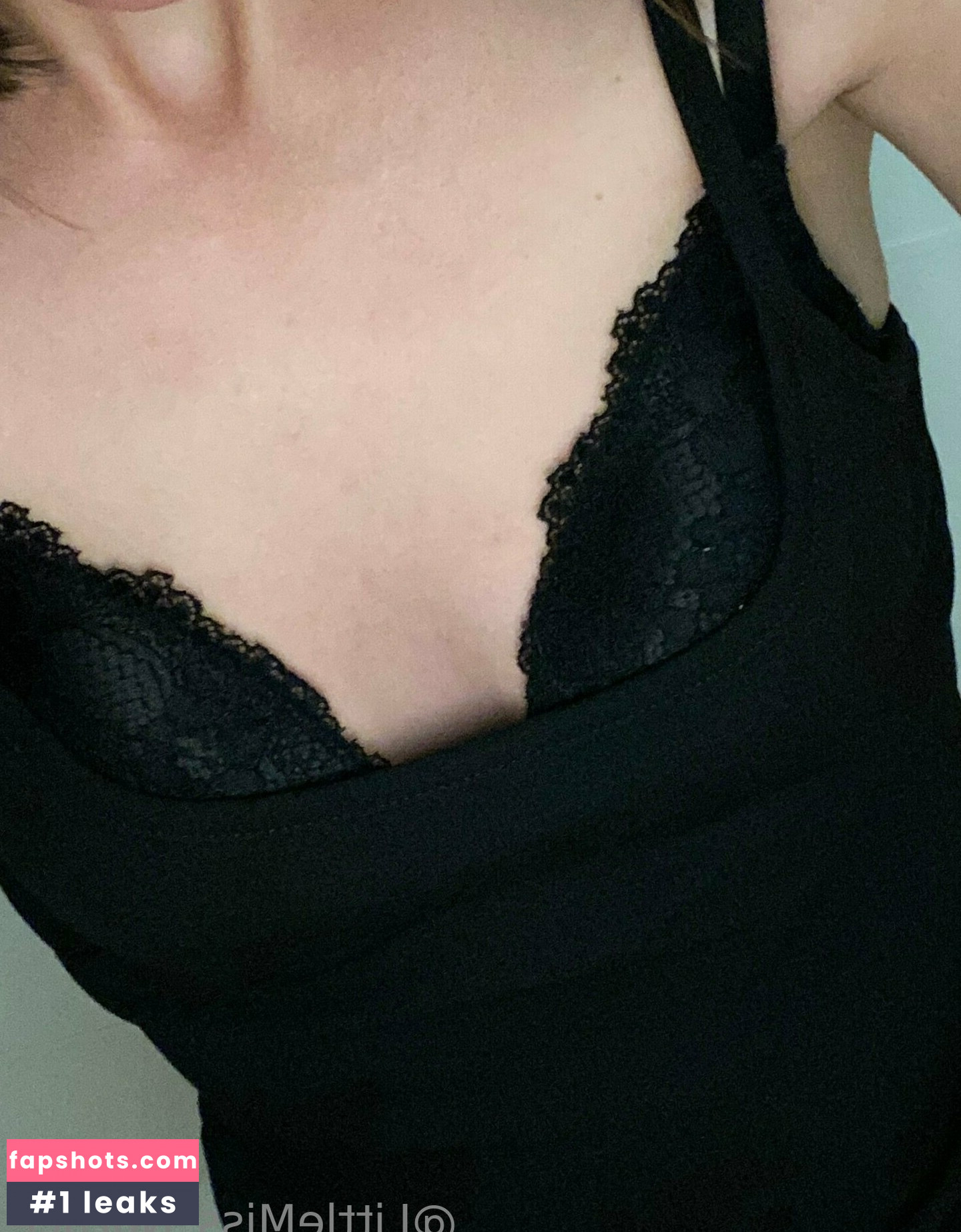 littlemiss_noface gallery photo #12