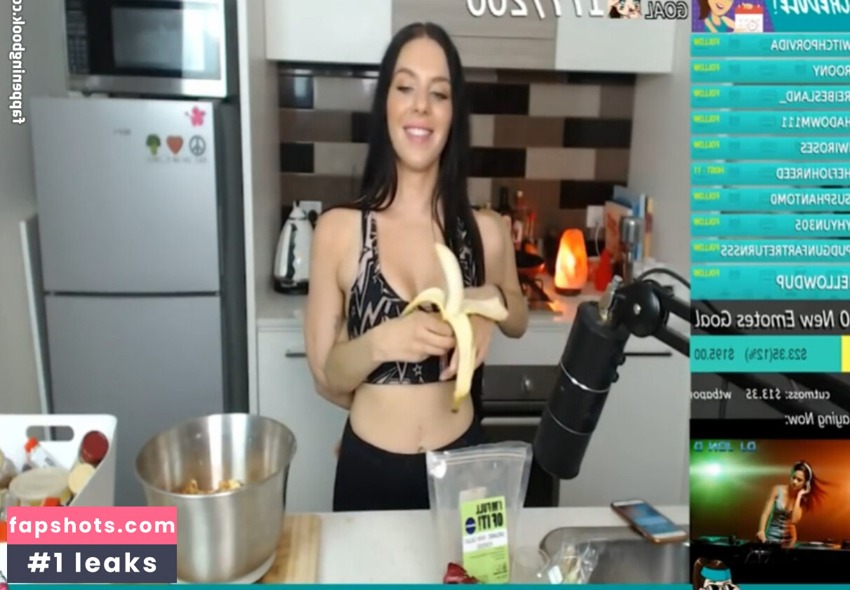 LittleMissTrish gallery photo #15