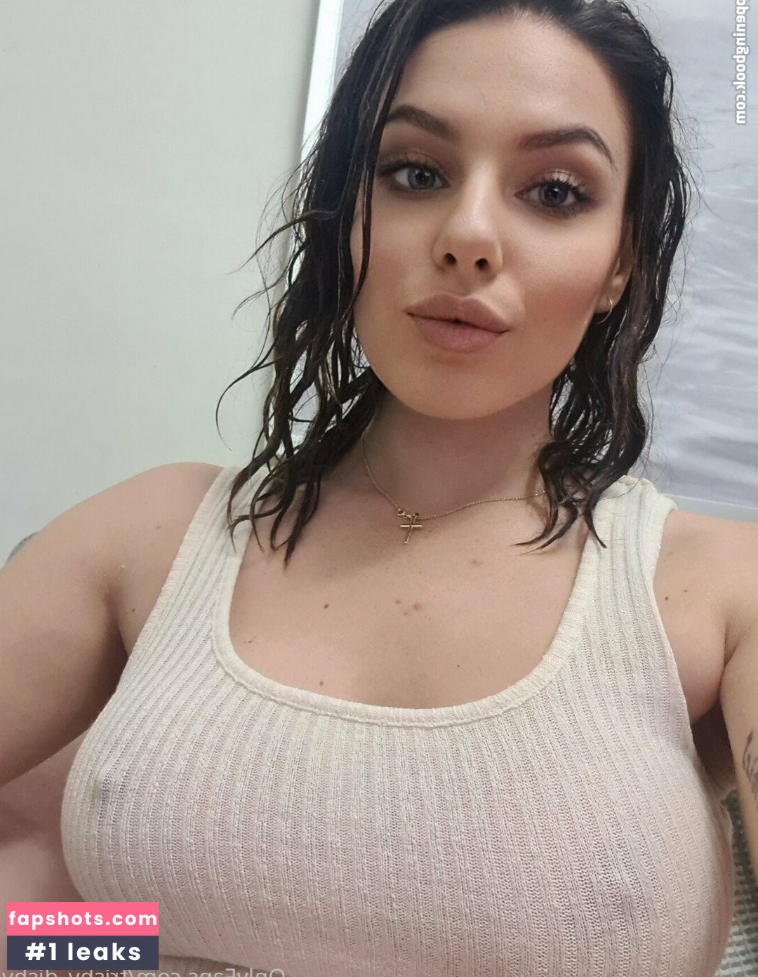 LittleMissTrish gallery photo #27